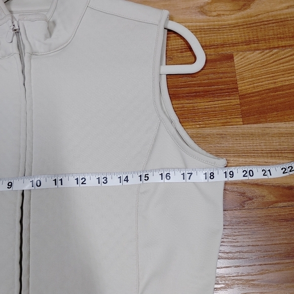 EP Pro Tour Tech Cream Quilted Golf Vest Small - Picture 3 of 13